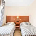 Adelfas Hotel 3*