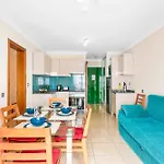 Hotel Adelfas