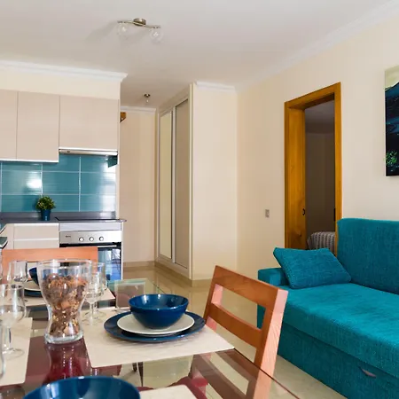 Las Adelfas Puerto del Carmen (Lanzarote)