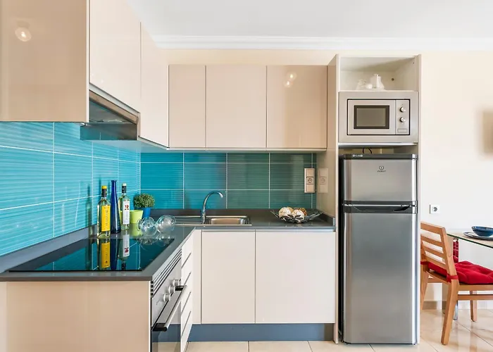 Adelfas Πουέρτο Ντελ Κάρμεν