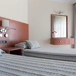 Hotel Las Adelfas