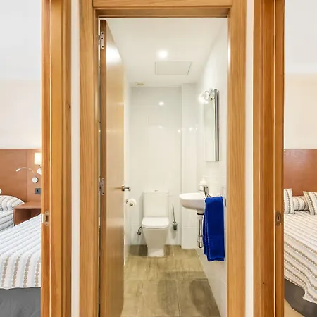 Adelfas Hotel 3*