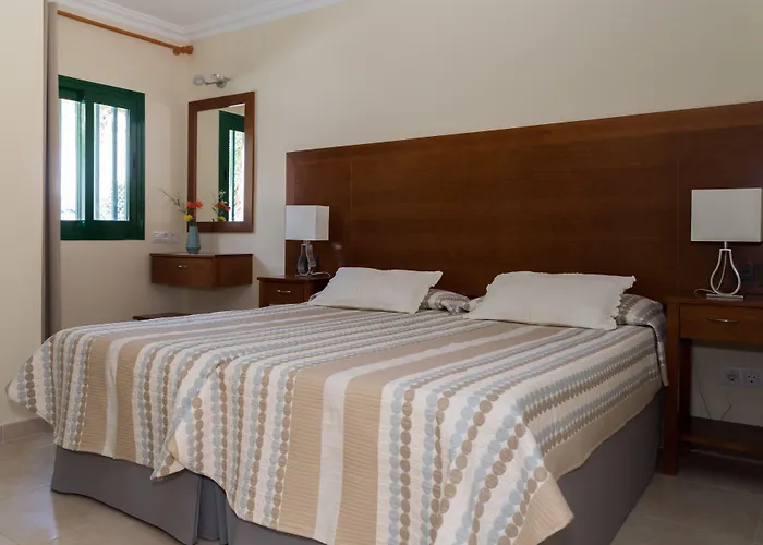 Hotel Las Adelfas 3*